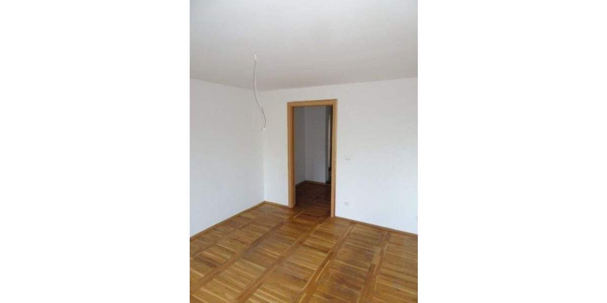 Etagenwohnung Leipzig Lützschena-Stahmeln - 3 Zimmer, 110 m&sup2;, 299.000&euro; | Angebot:25693496