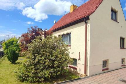 Haus Schkeuditz Radefeld - 6 Zimmer, 144 m&sup2;, 300.000&euro; | Angebot:25701666