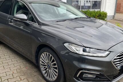 Ford Mondeo 43.998 km 25.499 &euro; Leuna 06237