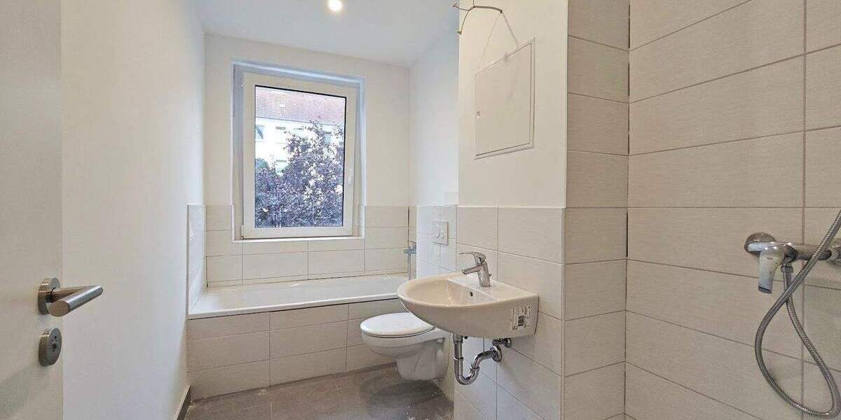 Etagenwohnung Merseburg - 3 Zimmer, 71 m&sup2;, 427&euro; | Angebot:25800673