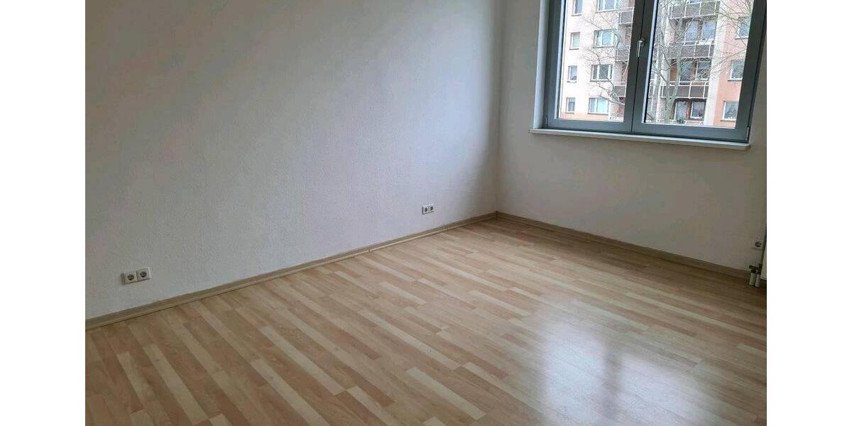 Etagenwohnung Merseburg - 2 Zimmer, 56 m&sup2;, 425&euro; | Angebot:26675414
