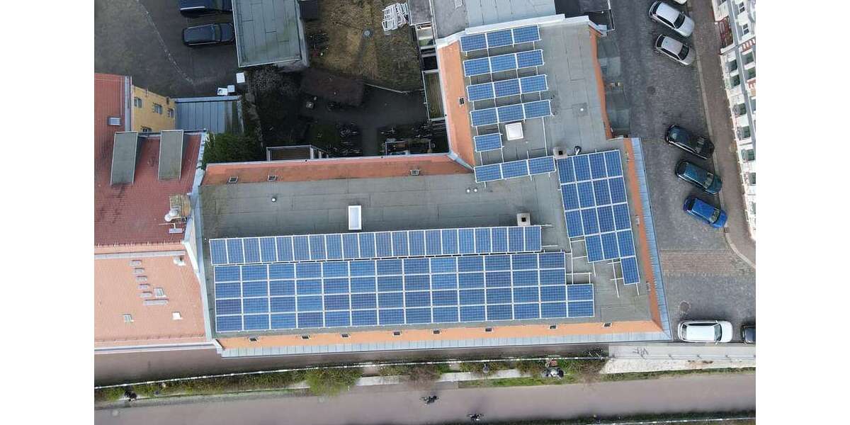 Altbau trifft Wasserlage – 3-Zimmerwohnung mit Balkon im beliebten Plagwitz 3 zimmer