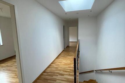 Modernes Hinterhaus mit eigenem Garten, Terrasse und Dachterrasse zimmer