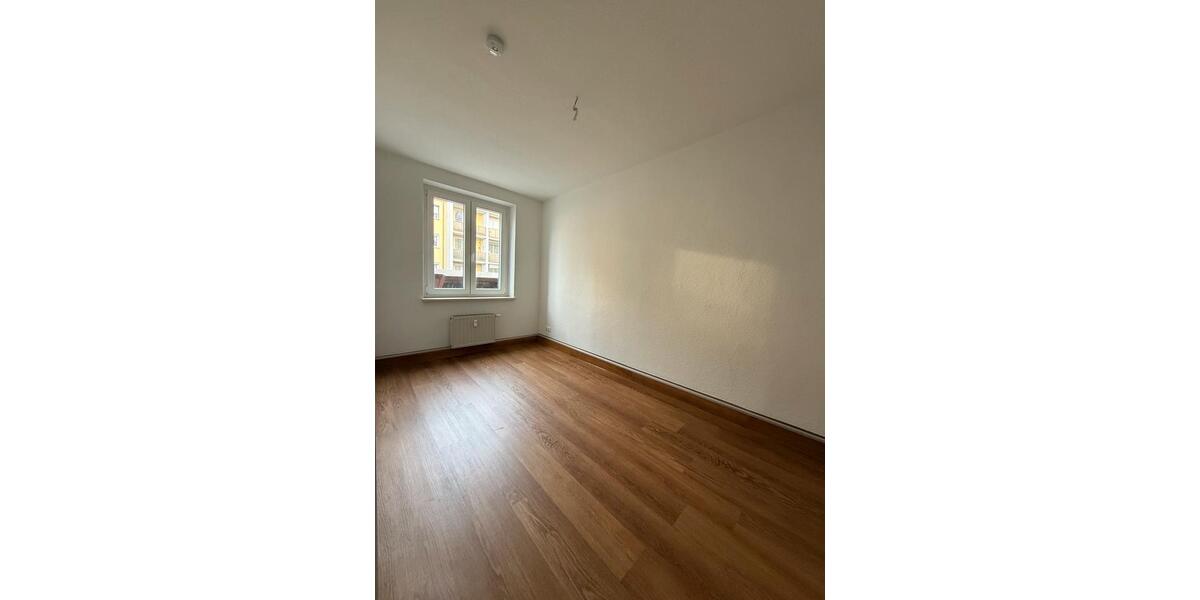 Erdgeschoßwohnung Hohenmölsen - 3 Zimmer, 59 m&sup2;, 700&euro; | Angebot:24626963