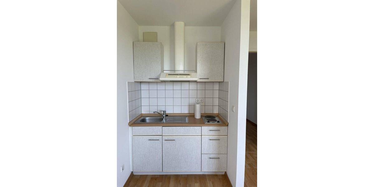 Etagenwohnung Leipzig Grünau Grünau-Mitte - 1 Zimmer, 33 m&sup2;, 65.000&euro; | Angebot:26883477
