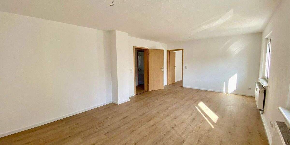 Etagenwohnung Zwenkau Kotzschbar - 3 Zimmer, 65 m&sup2;, 560&euro; | Angebot:25775594