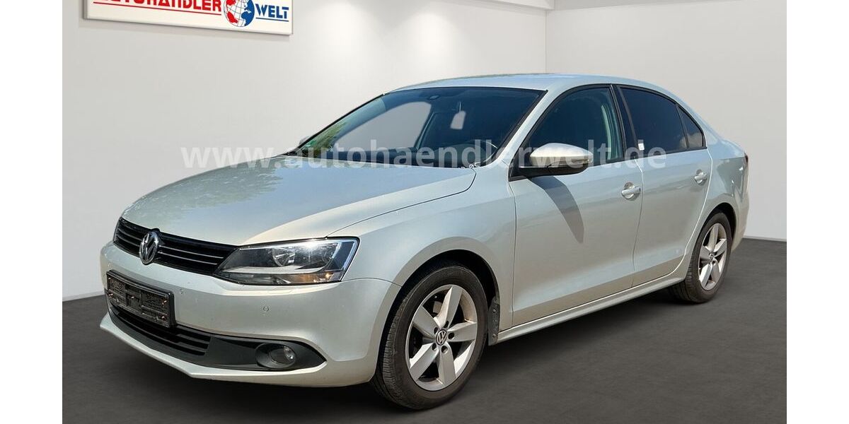 VW Jetta 135.746 km 3.899 &euro; Brehna 06796