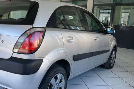 Kia Rio 330.000 km 3.900 &euro; Leipzig 04349