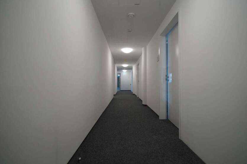 Energieeffiziente Gewerbeimmobilie mit Top-Verkehrsanbindung in Schkeuditz zimmer