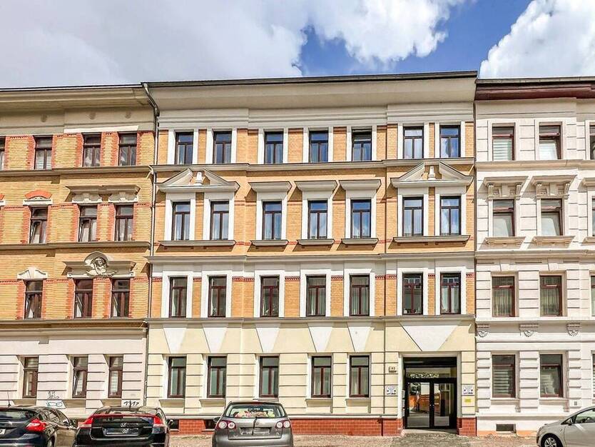 Gute Ausstattung I Einbauküche I Stellplatz und Loggia