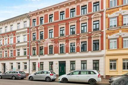 Gemütliche 2-Zimmer-Wohnung mit Balkon, EBK und Abstellkammer im sanierten Denkmalhaus 2 zimmer