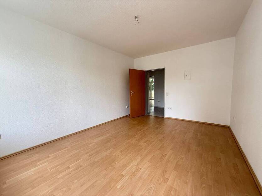 ab sofort ! 3-Zimmer mit Balkon und EBK I Badewanne + Dusche