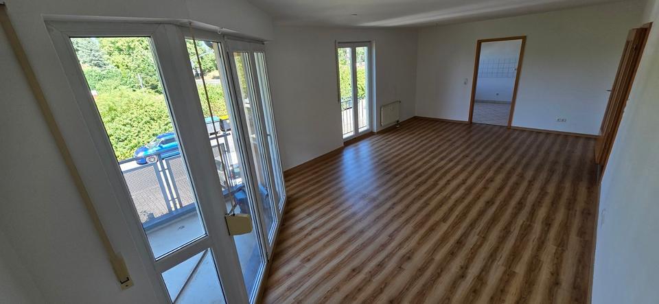 Etagenwohnung Schkeuditz - 3 Zimmer, 83 m&sup2;, 200.000&euro; | Angebot:27270870