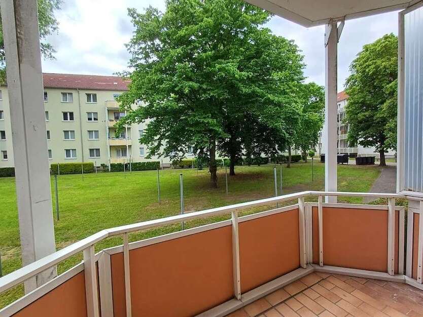 Wohnung zum Mieten in Merseburg 360 € 57.1 m²