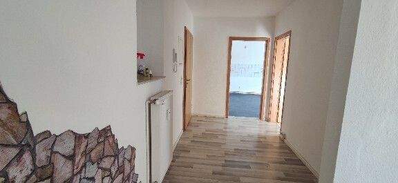 Etagenwohnung Schkopau Lochau - 3 Zimmer, 80 m&sup2;, 640&euro; | Angebot:25682714