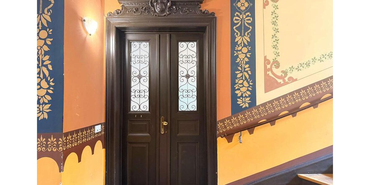 Wunderschöne Altbauwohnung mit Balkon | Tageslichtbad | Gartennutzung | Keller | Stuck 3 zimmer