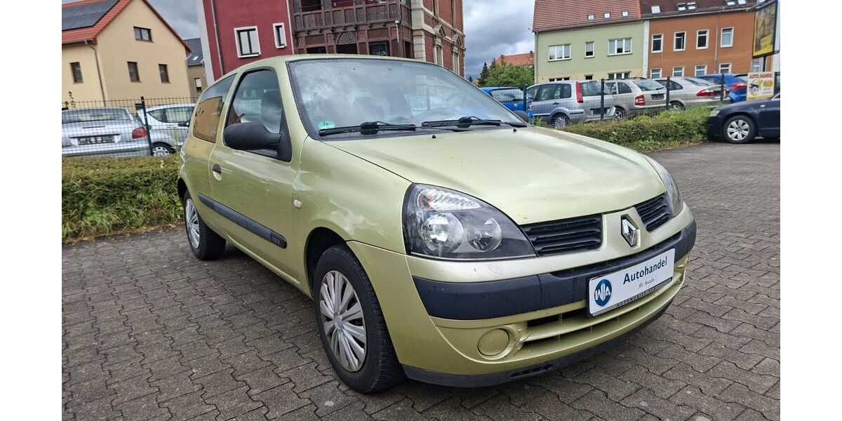 Renault Clio 265.323 km 1.200 &euro; Treben 04617