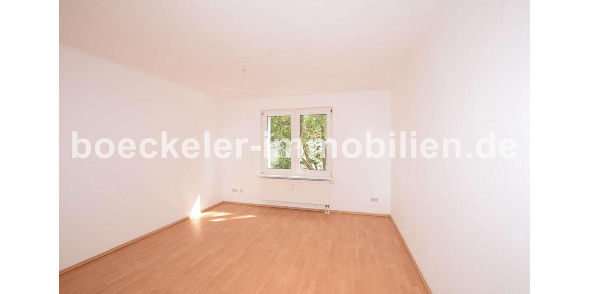 Etagenwohnung Bad Dürrenberg - 3 Zimmer, 67 m&sup2;, 480&euro; | Angebot:25540609
