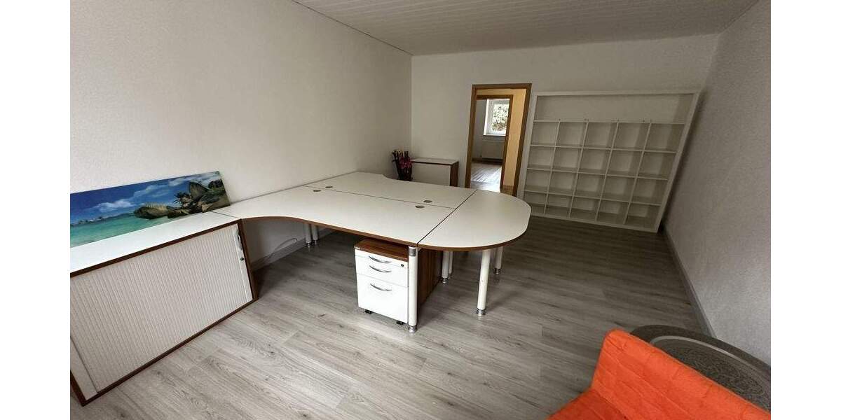 Etagenwohnung Lützen - 4 Zimmer, 110 m&sup2;, 850&euro; | Angebot:25689034