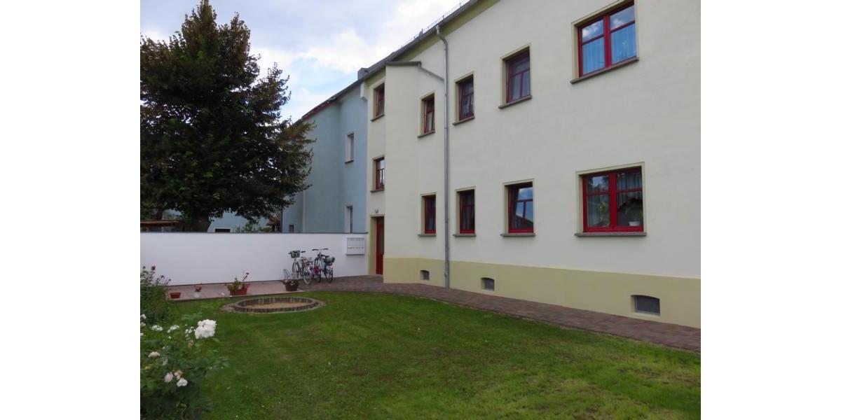 Dachgeschoßwohnung Neukieritzsch - 3 Zimmer, 68 m&sup2;, 320&euro; | Angebot:26631296