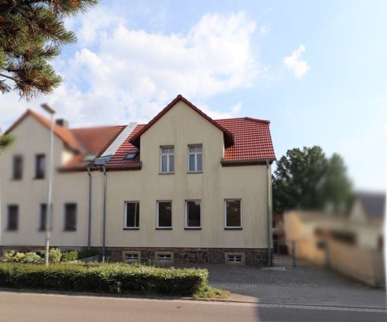 Haus zum Kaufen in Beucha 225.000 € 131.16 m²