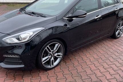 Hyundai i30 83.000 km 12.000 € Halle/S. 06132