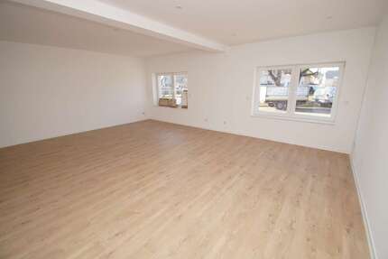 Wohnung zum Mieten in Schkopau 1.300 € 130 m² 3 zimmer