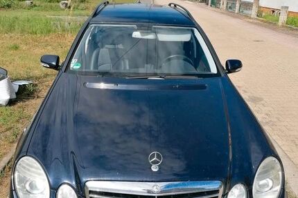 Mercedes-Benz E 220 270.999 km 4.199 &euro; Neukieritzsch 04574