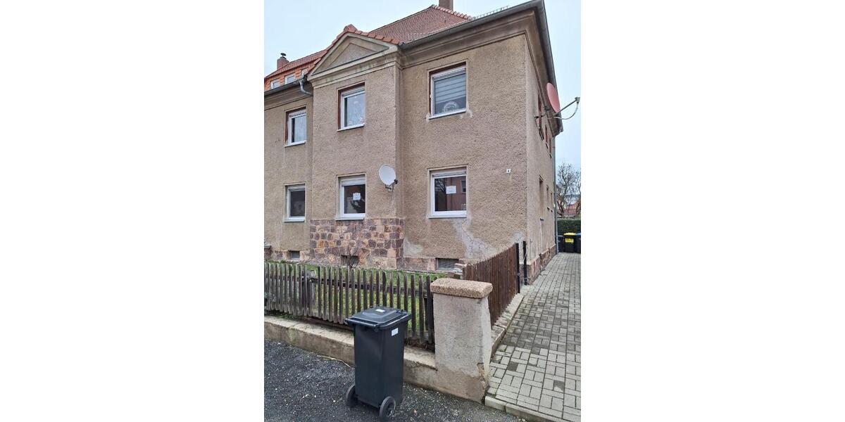 große 2 Zimmerwohnung mit Kamin und eigenem Garten 2 zimmer