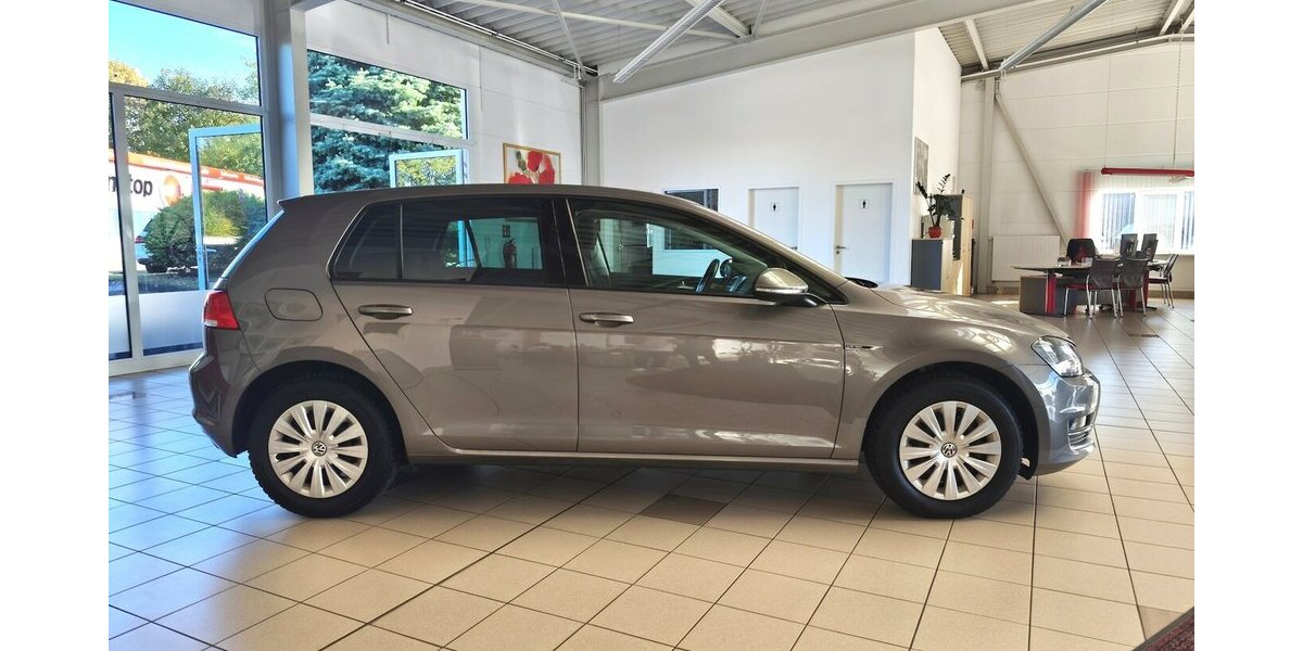 VW Golf Lounge 1.4 /Bi-Xenon/Navi/Tempo/Ahk 78.284 km 13.990 &euro; Leipzig 04347