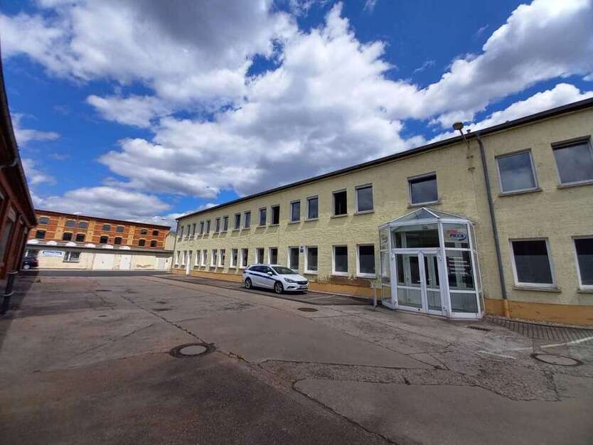 Büro in Grimma 185,25 € 31.03 m²
