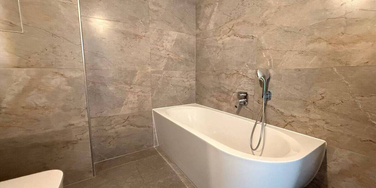 Etagenwohnung Leipzig Zentrum-Nord - 4 Zimmer, 136 m&sup2;, 2.040&euro; | Angebot:26787396
