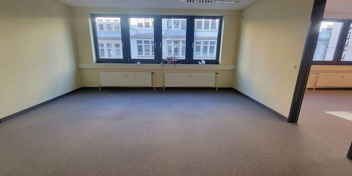 Gewerbeobjekt Leipzig Zentrum-Ost - 2 Zimmer, 979 m&sup2;, 10.780&euro; | Angebot:25986799