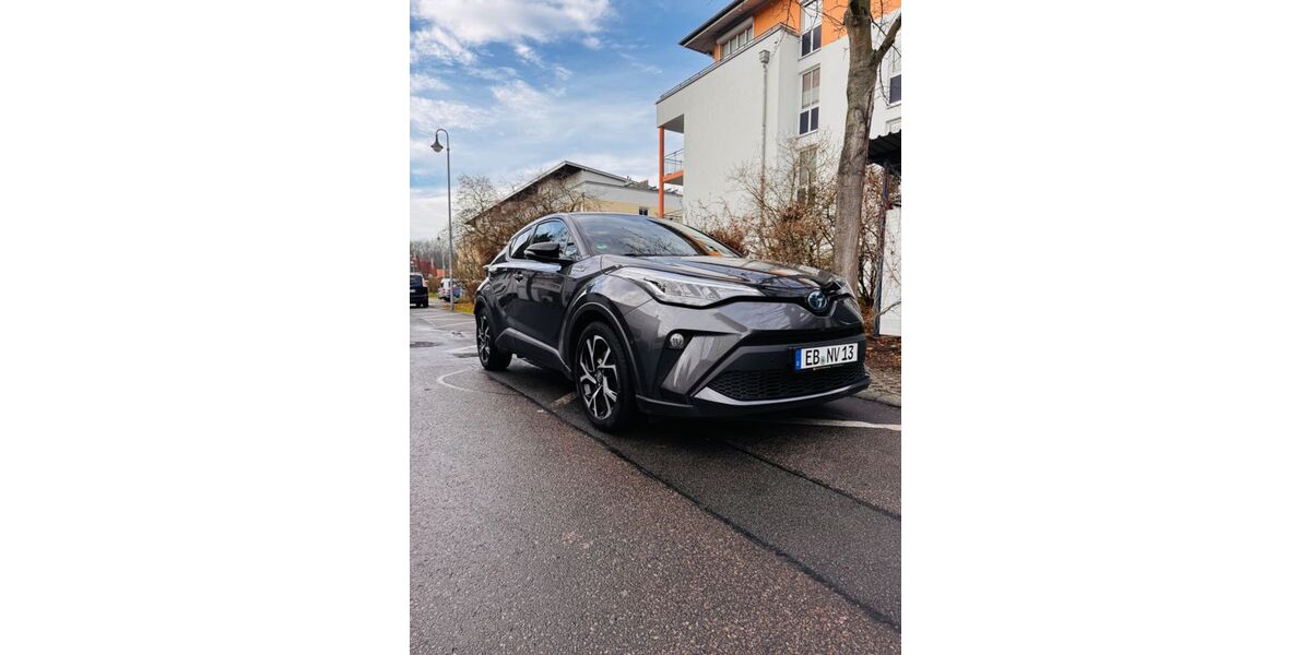 Toyota C-HR 70.000 km 20.700 &euro; Taucha 04425