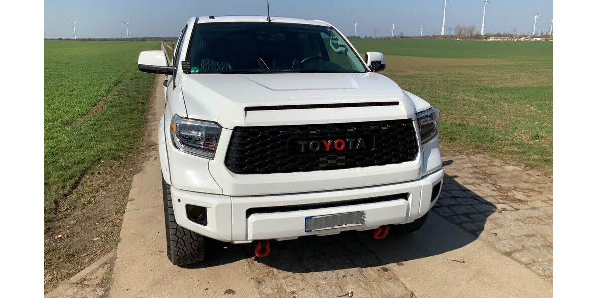 Toyota Tundra 68.000 km 45.000 &euro; bad dürrenberg 06231