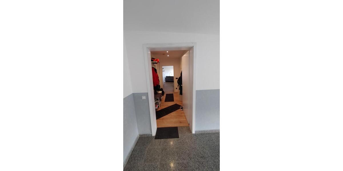 Dachgeschoßwohnung Kabelsketal - 2 Zimmer, 89 m&sup2;, 710&euro; | Angebot:25407100