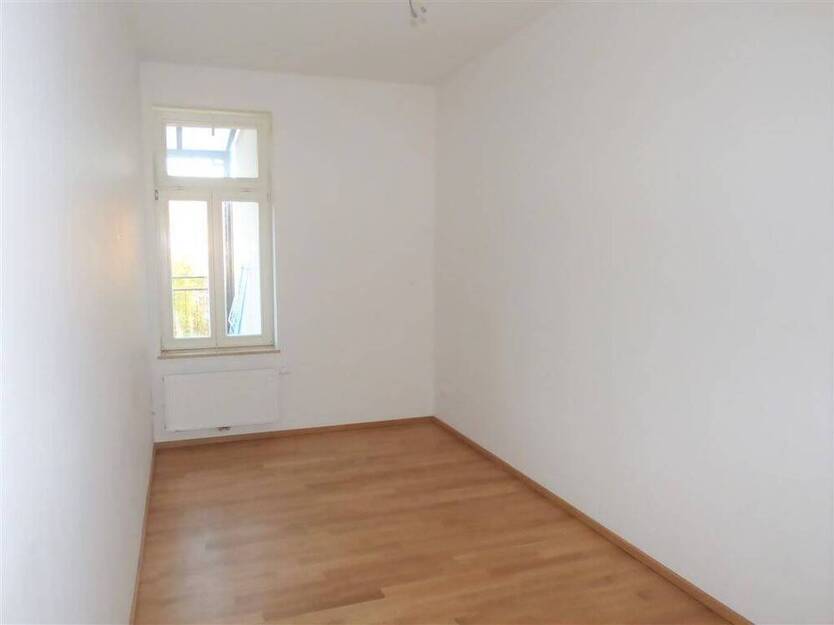 Familien Willkommen! Toll geschnittene 3 Raum Whg. mit Balkon, 2 Bäder, großer Küche