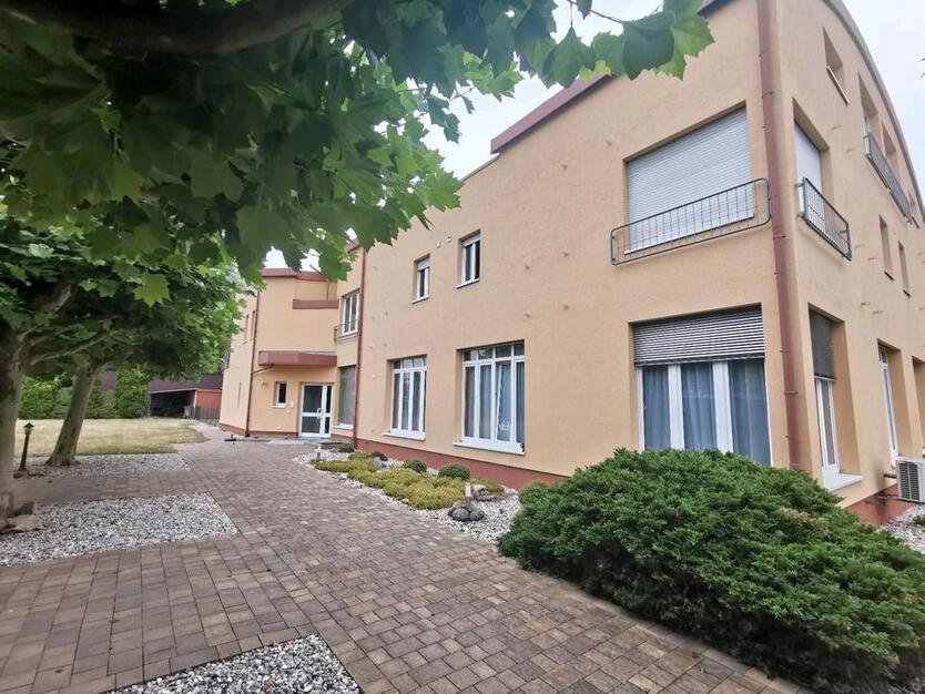 260m2 Seniorenpension Physiotherapie Lager vieles möglich