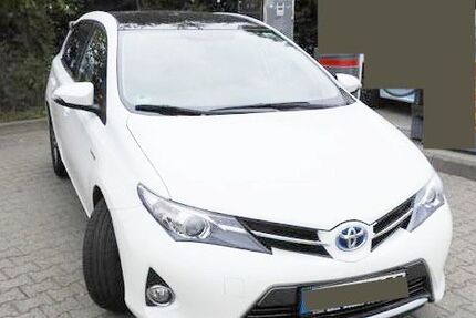 Toyota Auris 56.000 km 12.600 € Leipzig 04205
