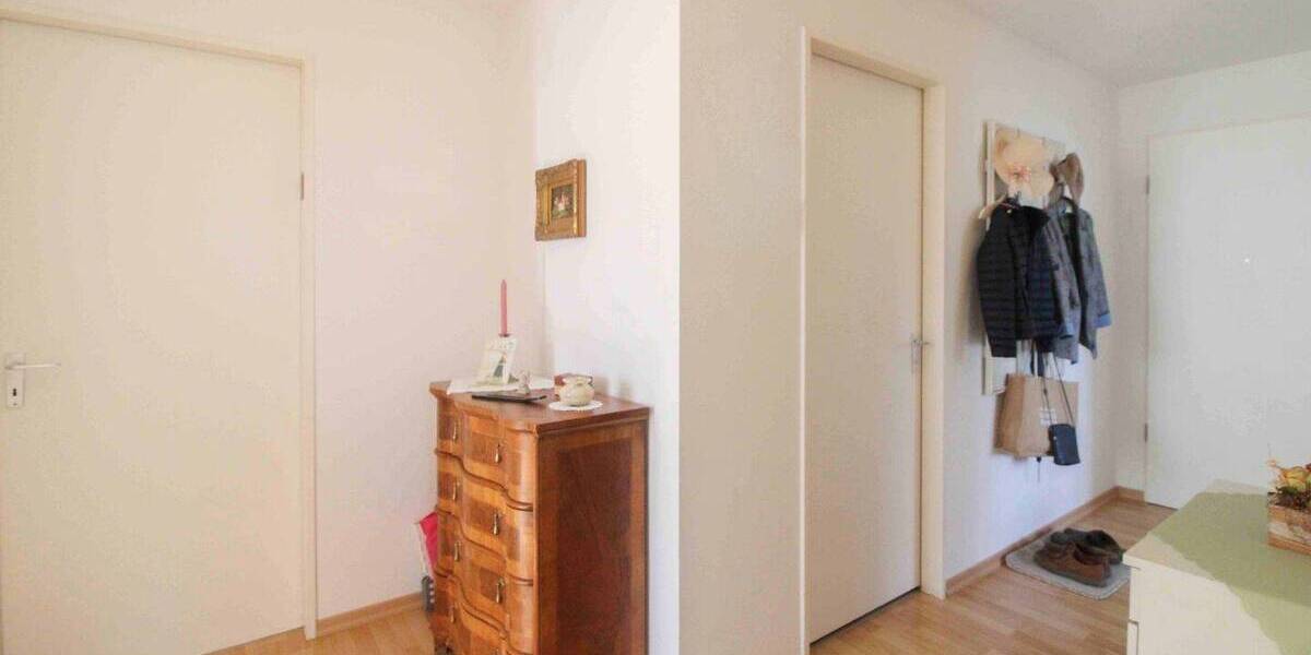 Etagenwohnung Leipzig Holzhausen - 3 Zimmer, 71 m&sup2;, 165.000&euro; | Angebot:26259264