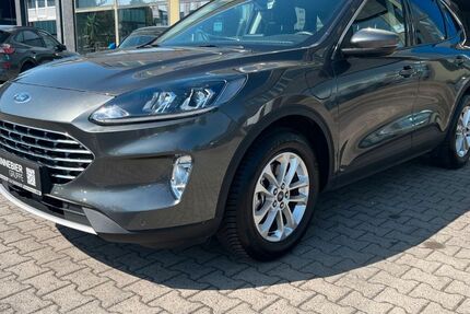 Ford Kuga 64.260 km 19.400 &euro; Markkleeberg 04416