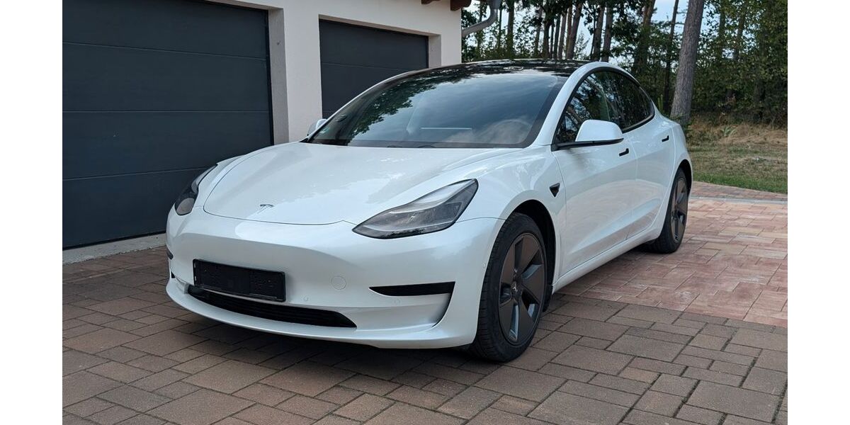 Tesla Model 3 57.000 km 25.990 &euro; Laußig OT Kossa 04849