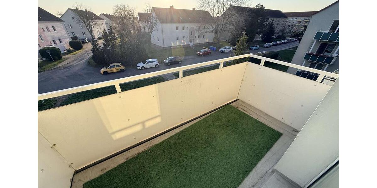 Etagenwohnung Schkopau - 2 Zimmer, 49 m&sup2;, 370&euro; | Angebot:26181118