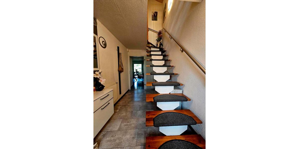 Reihenhaus Lucka - 6 Zimmer, 200 m&sup2;, 399.000&euro; | Angebot:27247186