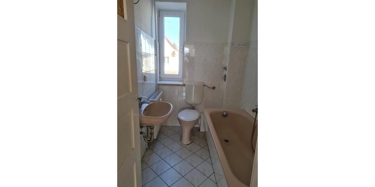 Erdgeschoßwohnung Sandersdorf-Brehna Roitzsch - 2 Zimmer, 43 m&sup2;, 280&euro; | Angebot:25340124