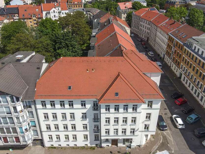 Investieren in Leipzig-Schönefeld: Denkmalgeschütztes ETW-Paket mit 5 Einheiten zimmer