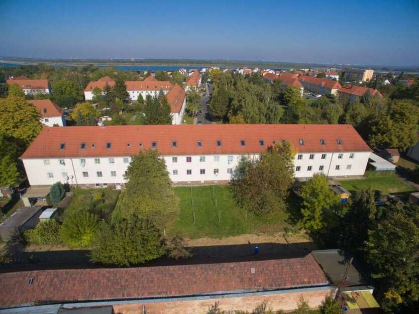 Wohnung zum Mieten in Zwenkau 462,31 € 60.04 m²