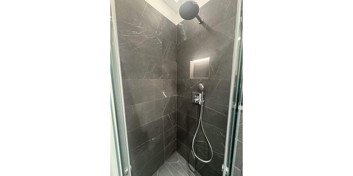 Singletraum mit großem Balkon! + Erstbezug + Fußbodenhzg. + Parkett + Wanne & Dusche + LED-Licht 2 zimmer