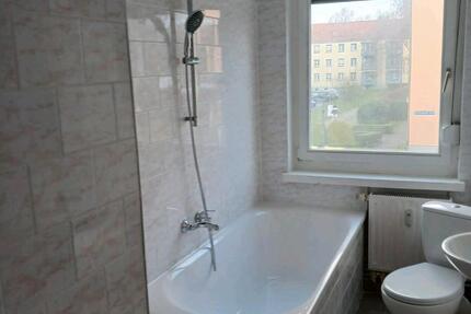 Wohnung Hohenmölsen - 2 Zimmer, 50 m&sup2;, 600&euro; | Angebot:25783068