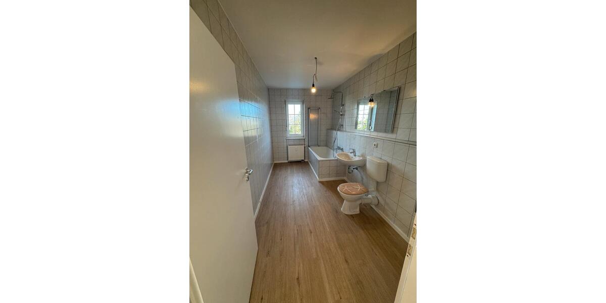 Etagenwohnung Eilenburg - 2 Zimmer, 59 m&sup2;, 400&euro; | Angebot:25751824